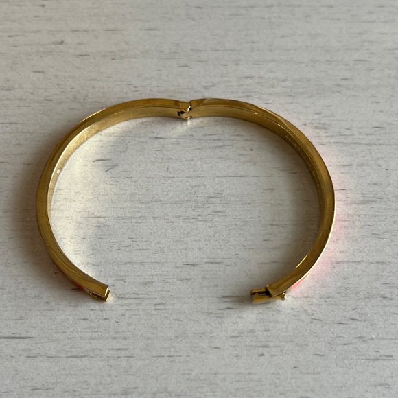 Kate Spade Spot The Spade Pink Enamel Hinged Bangle - Picture 5 of 7